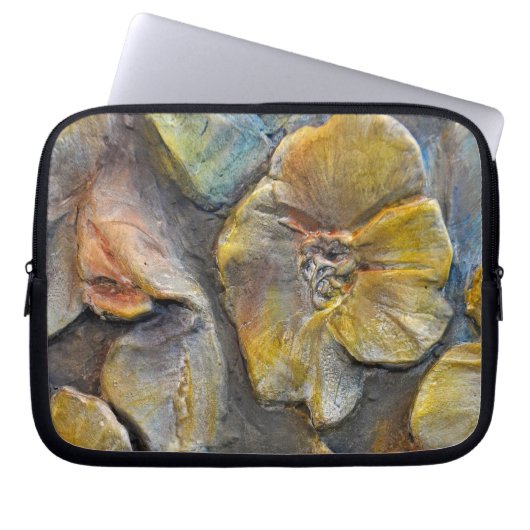 Blume aus Stein Laptopschutzhülle (Vorderseite)