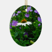 Blume aus weißem Kon, violette Blumen und Motte Keramik Ornament (Rechts)