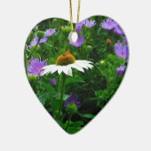 Blume aus weißem Kon, violette Blumen und Motte Keramikornament (Links)