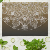 Blume, Blätter, Mandala aus weißer Leder auf Gold Geschirrtuch (Gefaltet)