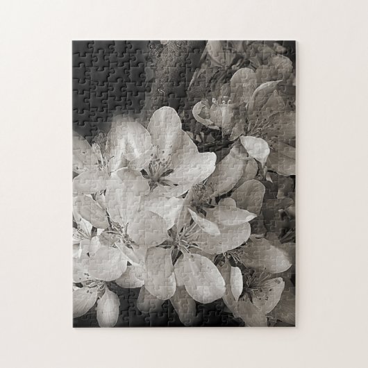 Blume blüht in Schwarz und Weiß Puzzle (Vertikal)