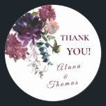 Blume Boho Burgundy Vielen Dank Runder Aufkleber<br><div class="desc">Aquarellblumen in schönen Farben,  Set auf weißem Hintergrund und die passende bordeauxfarbene Kalligraphie-Schrift ...  heben die Gefühle von Braut und Bräutigam hervor.</div>