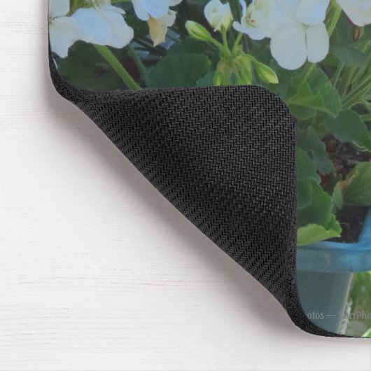 Blume Box Geraniums - Martha's Vineyard Mousepad (Ecke)