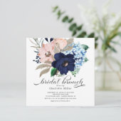 Blume Bridal Brunch in Navy Blue und Blush Einladung (Stehend Vorderseite)