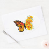 Blume Butterfly mit gelbem Kalifornien-Mohn Ovaler Aufkleber (Umschlag)
