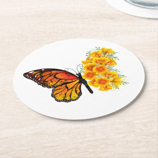 Blume Butterfly mit gelbem Kalifornien-Mohn Runder Pappuntersetzer (Angewinkelt)