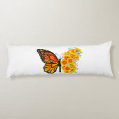 Blume Butterfly mit gelbem Kalifornien-Mohn Seitenschläferkissen (Rückseite)