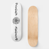 Blume der Liebe (Henna) Skateboard (Vorderseite)
