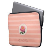 Blume der niedlichen Rose auf Korallenrosa Streife Laptopschutzhülle (Vorderseite Links)