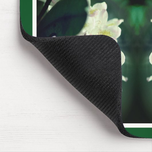 Blume der weißen Azalea mit Raindrops Personalisie Mousepad (Ecke)