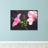 Blume des Hibiskus in Profil Leinwanddruck (Insitu (Holzboden))