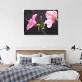 Blume des Hibiskus in Profil Leinwanddruck (Insitu (Schlafzimmer))
