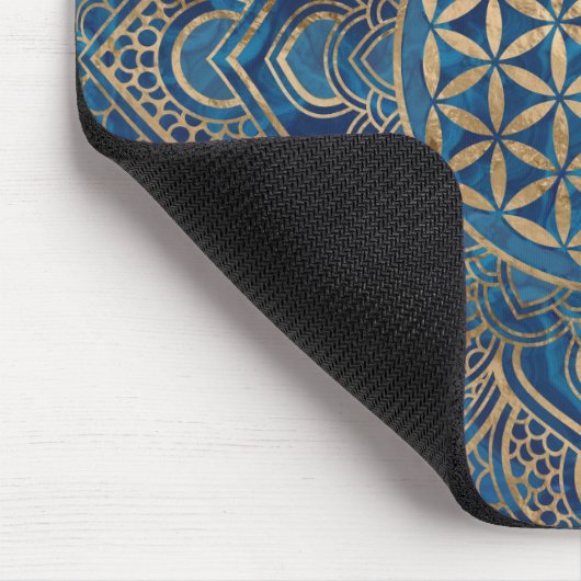 Blume des Lebens in Lotus - Blauer Marmor und Gold Mousepad (Ecke)