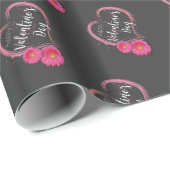 Blume des rosa Herzens Valentinstag Geschenkpapier (Rolleneckpunkt)