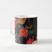 Blume des Schädels: Nahtloser dunkler Hintergrund. Kaffeetasse (Vorderseite Links)