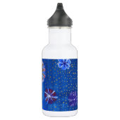 Blume, die eine Wasserflasche mit Wasser Gezeichne (Rechts)