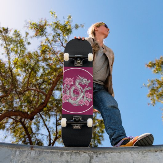 Blume Dragon Skateboard (Außenbereich 1)