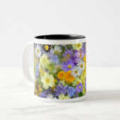 Blume entworfene Tasse (Vorderseite Links)
