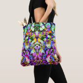Blume fallender Tasche (Von Nahem)