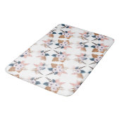 Blume Feather Boho Geometric Bath Mat Badematte (Schrägansicht)