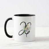 Blume für handgeschriebene schwarze Buchstaben "X" Tasse (Links)