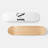 Blume Gemusterter Buchstabe M Skateboard (Horizontal)