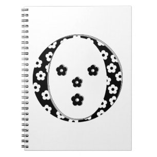 Blume Gemusterter Buchstabe O Notizblock