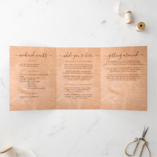 Blume Gerbera auf der Abstrakten Pfirsichhochzeit Dreifach-gefaltete Programmkarte (Innenseite)