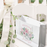 Blume Girl Pink Peony Floral Bouquet Große Geschenktüte<br><div class="desc">Personalisierte Hochzeitsgeschenktasche für Ihre Blume. Das Design besticht durch einen hübschen Blumenstrauß in Aquarelltönen mit rosa Blume aus Punta Peony und eine handgeschriebene Schriftzeichen-Typografie. Auf der einen Seite der Tasche steht "[Name] danke, dass du meine Blume Mädchen bist" und auf der anderen Seite ist das Hochzeitstag mit dem Namen der...</div>