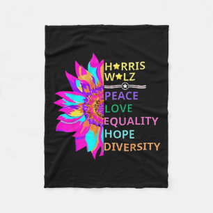 Blume Harris Wheimer 2024 Peace Liebe Equality Hop Fleecedecke