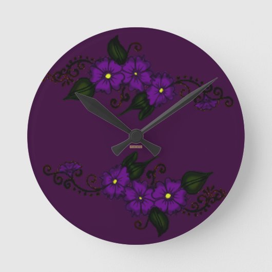 Blume Henna (Lila) Runde Wanduhr (Vorderseite)