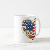 Blume Herzstück amerikanische Flagge Tasse (VorderseiteRechts)