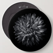 Blume im Hintergrund in Schwarz und Weiß 20 Button (Vorne & Hinten)
