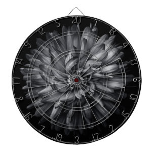 Blume im Hintergrund in Schwarz und Weiß 20 Dartscheibe