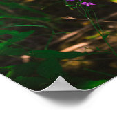 Blume im Lila Wasserwald Fern Poster (Ecke)