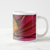Blume - Im Mittelpunkt Jumbo-Tasse (Rechts)