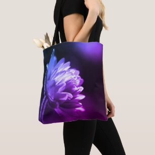 Blume im Sonnenlicht Schwarz-Weiß-Farbton Tasche