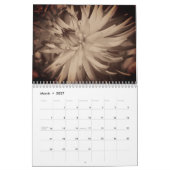 Blume im Vintagen Sepia Kalender (Mär 2027)
