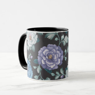 Blume in Blau und Lavendel mit blassgrünen Blätter Tasse