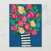 Blume in einer weißen und schwarzen Vase Postkarte (Vorderseite)