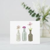 Blume in Glasflaschen. Pastellfarben Postkarte (Stehend Vorderseite)