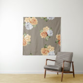Blume in Grau und Creme mit Blätter Wandteppich (Beispiel)