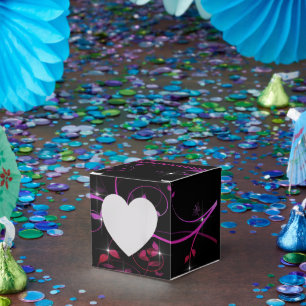 Blume in Heiß-Rosa Geschenkschachtel