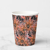 Blume in Orange und Braun. Pappbecher (Rechts)