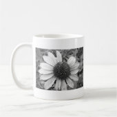 Blume in Schwarzweiß Kaffeetasse (Links)