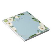 Blume in Weiß, blau Personalisiert Notizblock (angewinkelt)