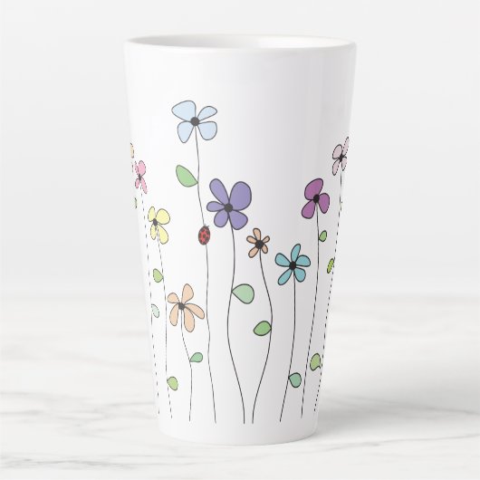 Blume & Ladybug Latte Tasse (Vorderseite)