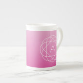 Blume-like Geometric Monogram | Pink Shaded Ombre Porzellantasse (Vorderseite Rechts)
