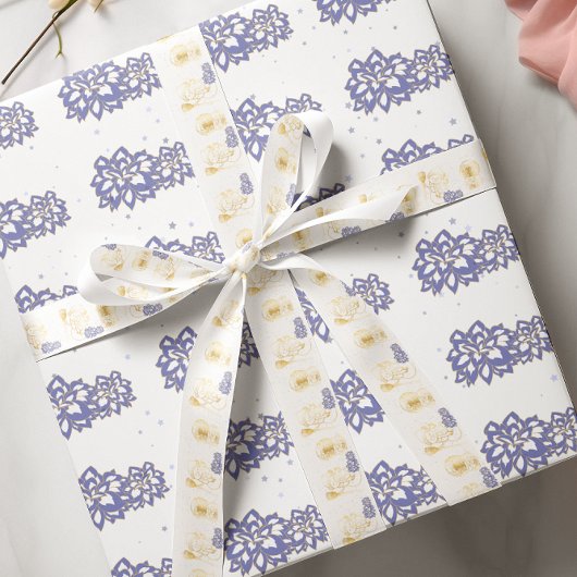 Blume lila mit goldener Kontur AOP Geschenkpapier