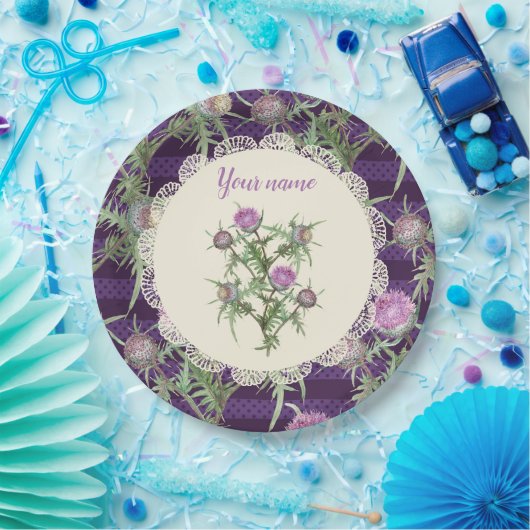 Blume mit dünnvioletter Oberfläche Pappteller (Party)